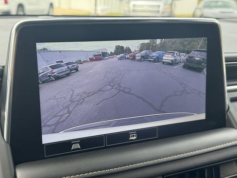 Used 2021 GMC Yukon SLT image 10