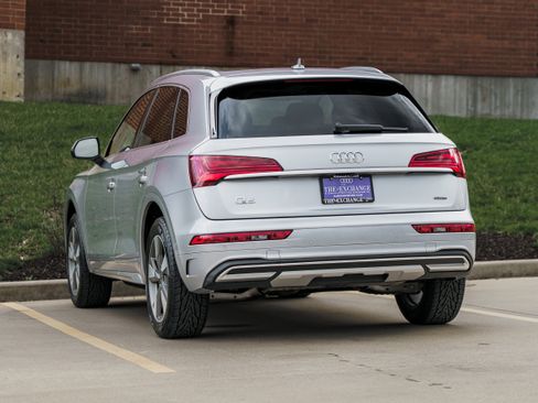 Used 2022 Audi Q5 2.0T Premium Plus w/ Premium Plus Package AWD/4WD image 5