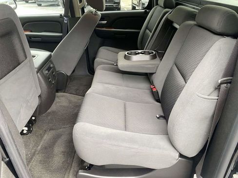 Used 2009 Chevrolet Avalanche LT w/ Convenience Package #1 image 15