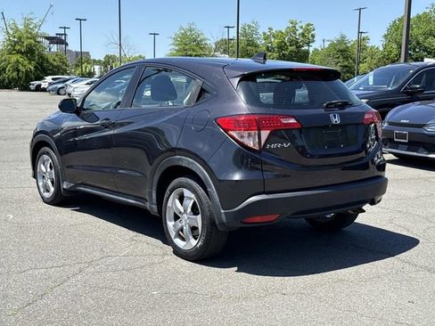 Used 2018 Honda HR-V LX image 4