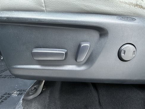 Used 2017 Toyota Tundra Limited image 15