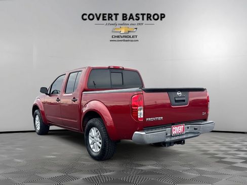 Used 2019 Nissan Frontier SV image 4