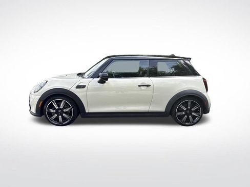 Used 2022 MINI Cooper S w/ Driver Assistance Package FWD image 8