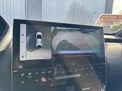 Used 2023 Toyota bZ4X XLE image 21