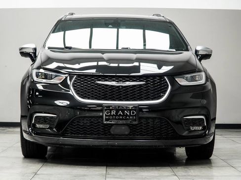 Used 2022 Chrysler Pacifica Pinnacle image 7