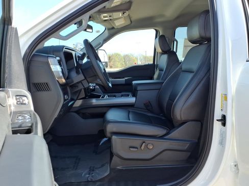 New 2026 Ford F250 Lariat w/ Chrome Package image 14