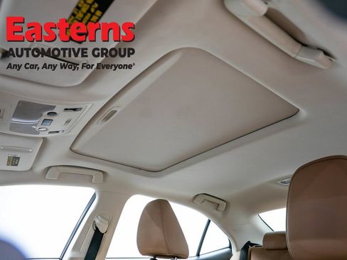 Used 2018 Lexus IS 300 AWD w/ Comfort Package image 34