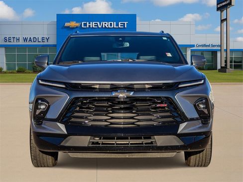 Used 2025 Chevrolet Blazer RS image 2