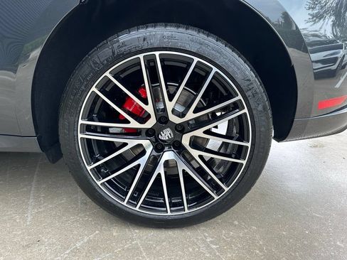 Certified 2026 Porsche Macan S AWD/4WD image 41