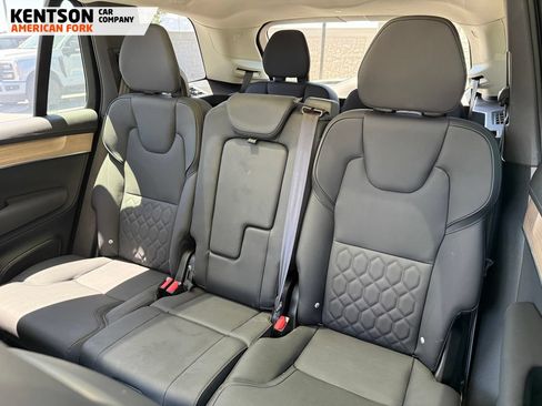 Used 2025 Volvo XC90 B6 Plus AWD/4WD image 29