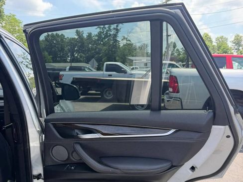 Used 2017 BMW X5 xDrive40e AWD/4WD image 21