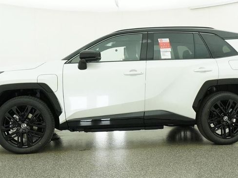 New 2026 Toyota RAV4 XSE AWD/4WD image 19