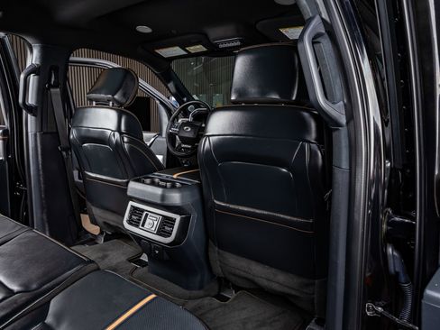 Used 2024 Ford F450 Platinum w/ FX4 Off-Road Package image 31