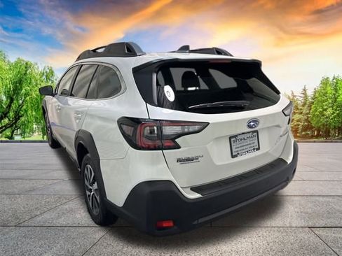 Certified 2025 Subaru Outback Premium image 6