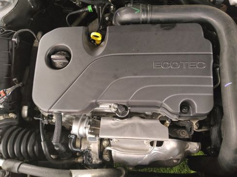 Used 2023 Chevrolet Malibu LT FWD image 30