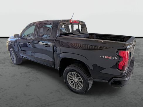 Used 2024 Chevrolet Colorado LT w/ LT Convenience Package II AWD/4WD image 11
