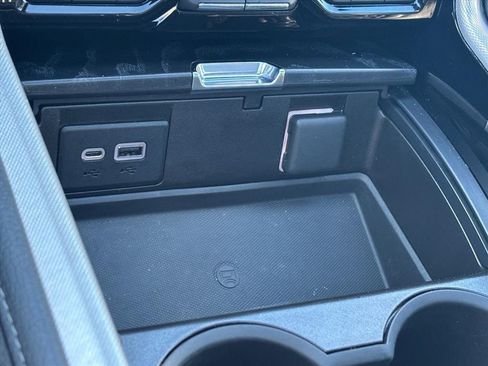 Used 2022 GMC Yukon XL Denali image 21