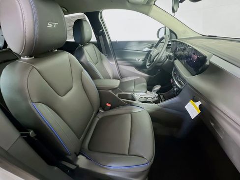 New 2026 Buick Encore GX Sport Touring image 21