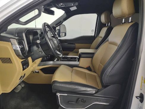Used 2023 Ford F250 Lariat w/ Chrome Package AWD/4WD image 13