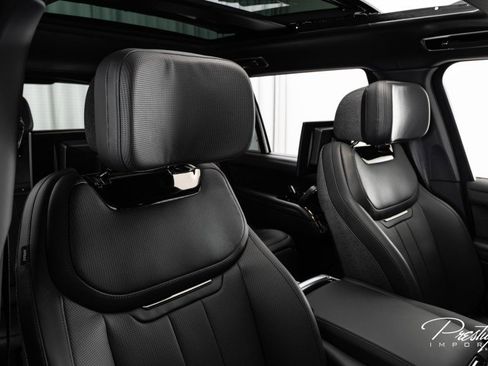 Used 2024 Land Rover Range Rover SV image 45