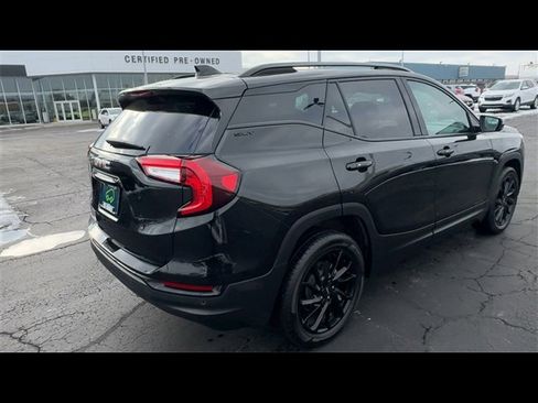Certified 2024 GMC Terrain SLT w/ Elevation Edition image 8