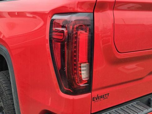 Used 2022 GMC Sierra 1500 AT4 w/ AT4 Premium Package AWD/4WD image 33