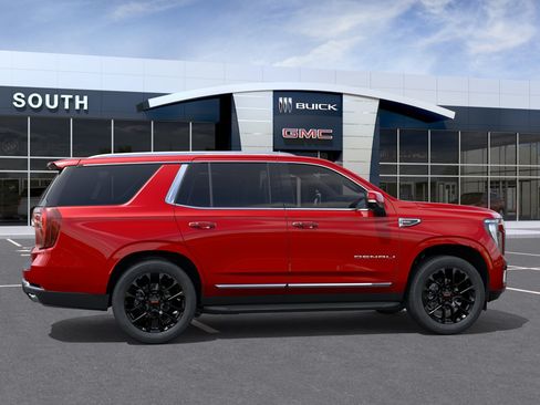New 2026 GMC Yukon Denali w/ LPO, Floor Liner Package RWD image 5