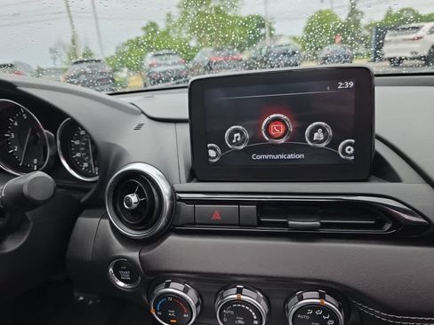 Used 2021 MAZDA MX-5 Miata Grand Touring RWD image 24