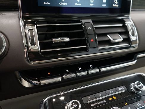 Used 2020 Lincoln Navigator Black Label w/ Cargo Convenience Package image 45