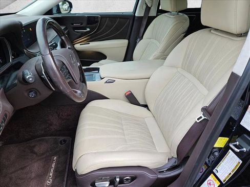 Used 2018 Lexus LS 500 w/ Luxury Package RWD image 15