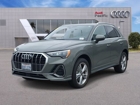 Used 2021 Audi Q3 2.0T Premium w/ Convenience Package AWD/4WD image 1
