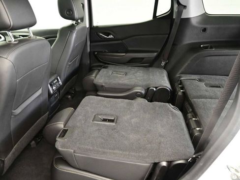 Used 2023 GMC Acadia SLT w/ Preferred Package AWD/4WD image 56