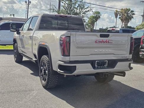 New 2026 GMC Sierra 2500 AT4 w/ AT4 Premium Plus Package AWD/4WD image 7