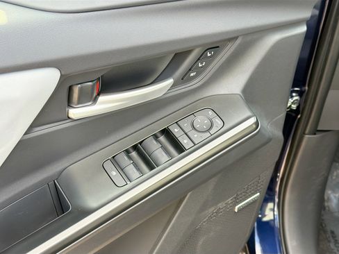 New 2026 Subaru Solterra image 21