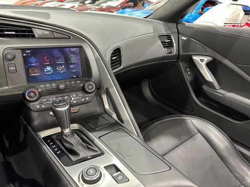 Used 2019 Chevrolet Corvette Z06 RWD image 16