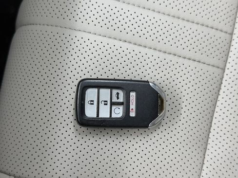 Used 2021 Honda Accord Touring image 43