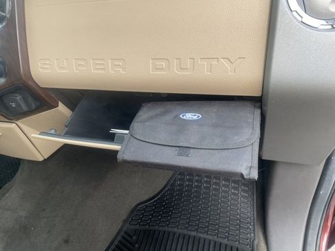 Used 2016 Ford F250 Lariat w/ Lariat Interior Package image 57