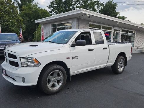 Used 2016 RAM 1500 Express AWD/4WD image 13