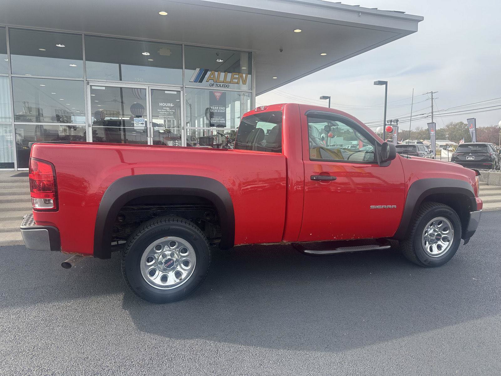 Used 2010 GMC Sierra 1500 W/T RWD image 15