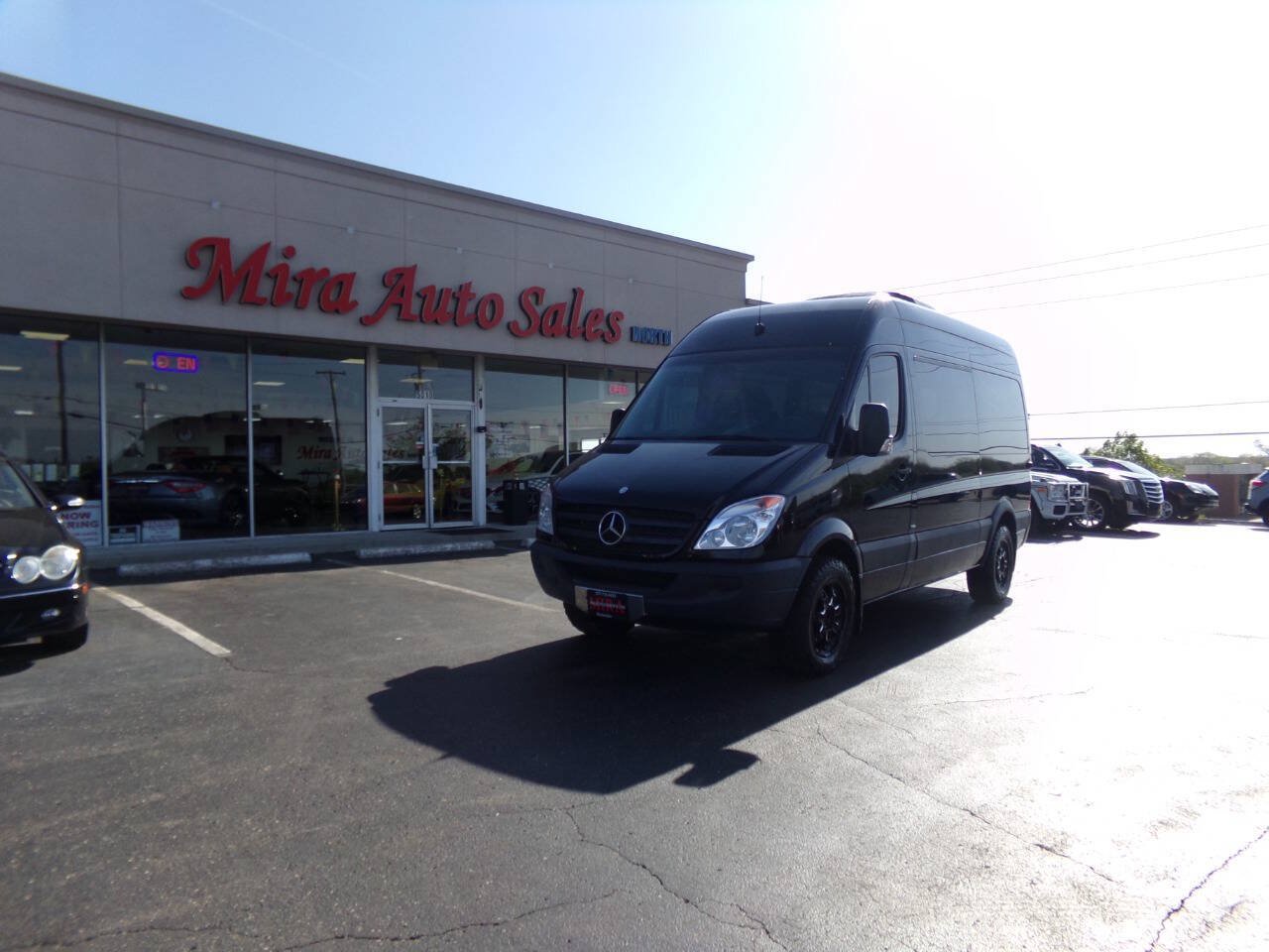 Used 2011 Mercedes-Benz Sprinter 2500 image 4
