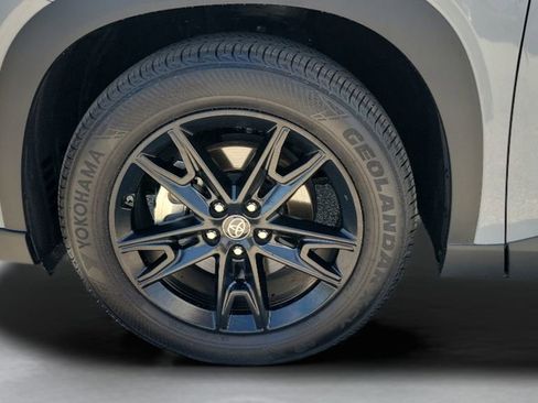 Certified 2025 Toyota Grand Highlander AWD Hybrid image 27