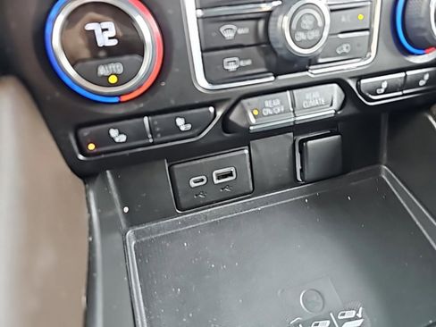 Used 2023 Chevrolet Tahoe LT image 28