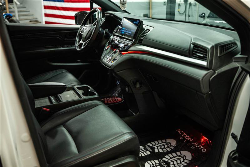 Used 2025 Honda Odyssey Sport-L image 14