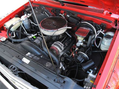 Used 1991 Chevrolet S10 Pickup 4WD 2-Door image 44