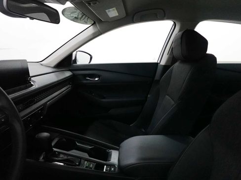 Used 2025 Honda Accord LX image 13