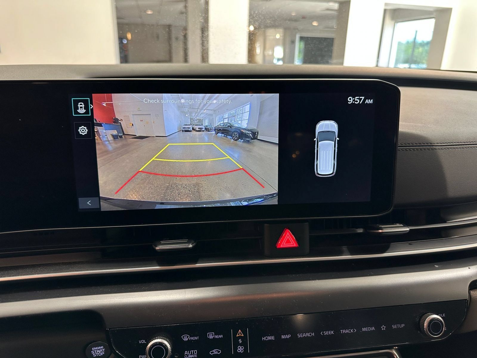 Used 2026 Kia Carnival FWD image 25