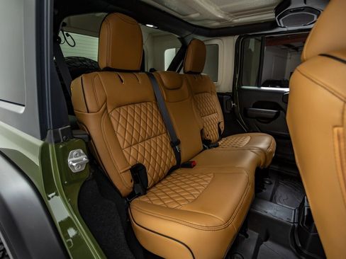 Used 2021 Jeep Wrangler Sport S image 31