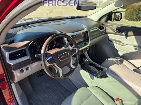 Used 2019 GMC Acadia SLT w/ LPO, Floor Liner Package image 10