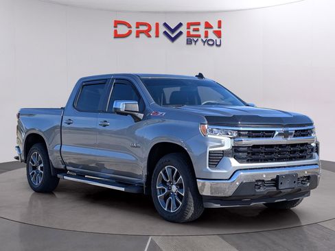 Used 2024 Chevrolet Silverado 1500 LT image 7