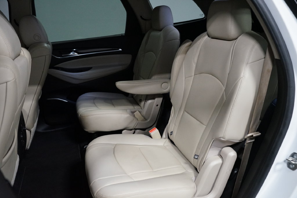Used 2020 Buick Enclave Essence FWD image 28